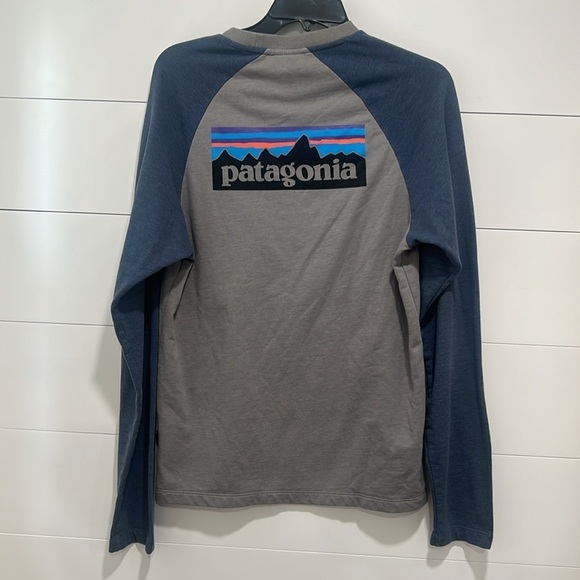 Patagonia Navy Blue Gray P-6 Logo Lightweight Crew Sweatshirt Men's Small Shirt - Picture 7 of 12